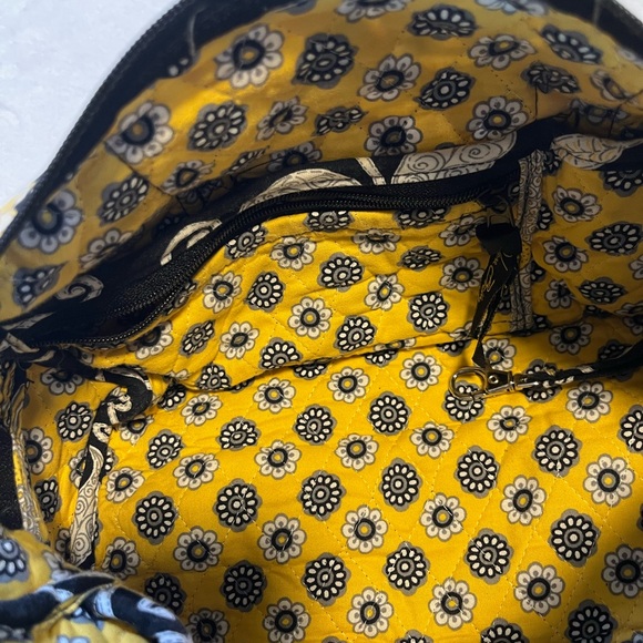 🌼 Vera Bradley Small Duffel Bag – Twirly Birds Yellow 🌼 - Picture 5 of 6
